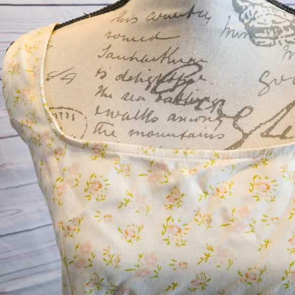 Urban Outfitters Floral Dress - Picture 2 of 6